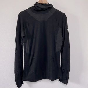 Asics Men’s H1 Long Sleeve with hood running shirt, Dark Grey, Large